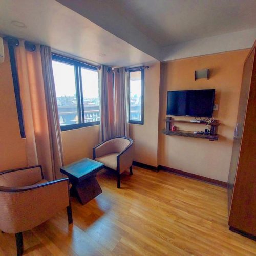 Deluxe Queen Room